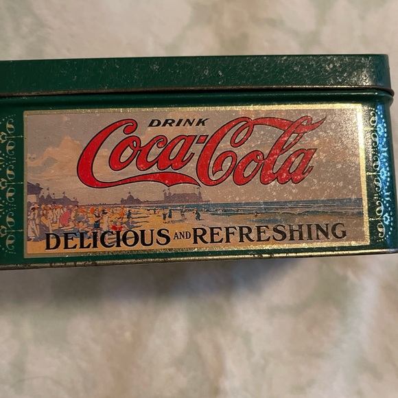 Vintage Coca Cola tin - Picture 2 of 10